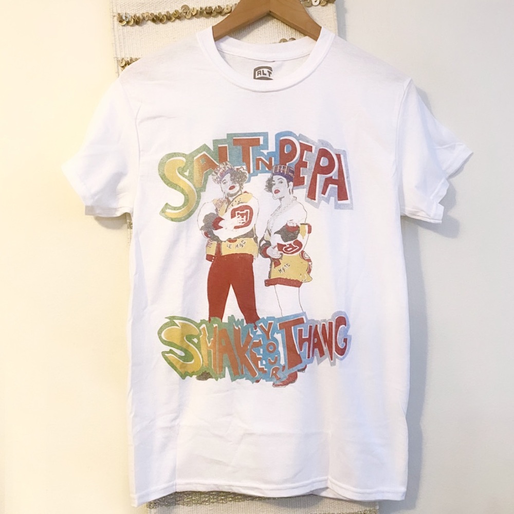 SALT N PEPA NWT Shake Your Thing Retro Band Tee